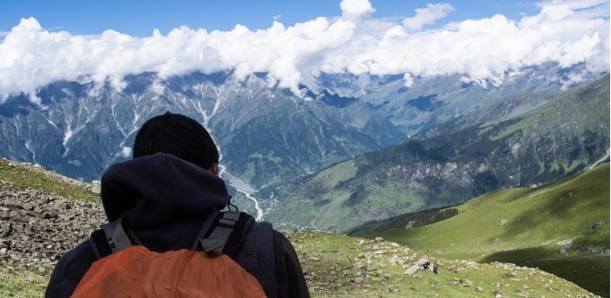 Trek to Bhrigu lake - The Raw Traveller